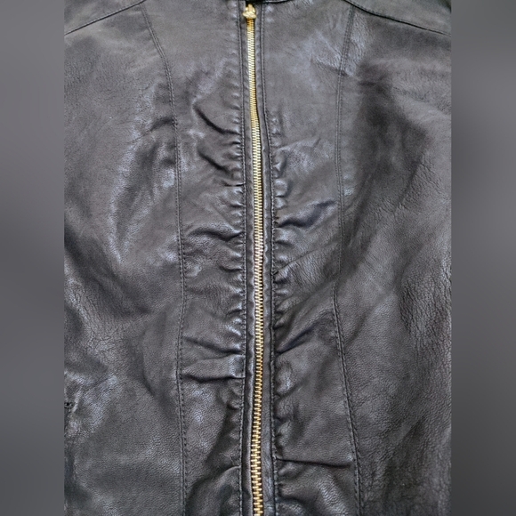 Baccini NEW Black Solid Faux Leather Jacket - Picture 4 of 8